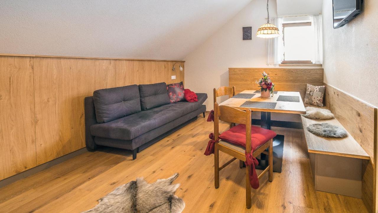 Gasthof Neuwirt Ellbögen Buitenkant foto